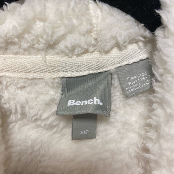 Bench Teddy sweater- size small - Picture 3 of 3